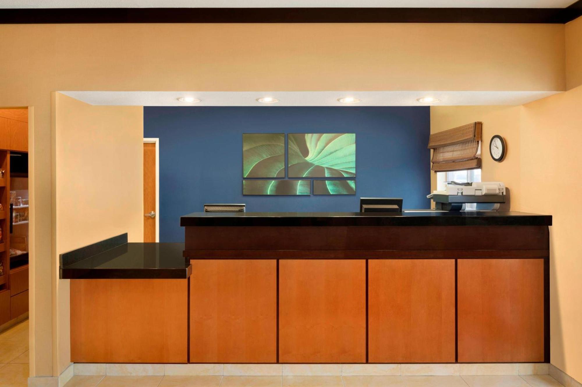 Fairfield Inn & Suites By Marriott Σαμπέιν Εξωτερικό φωτογραφία