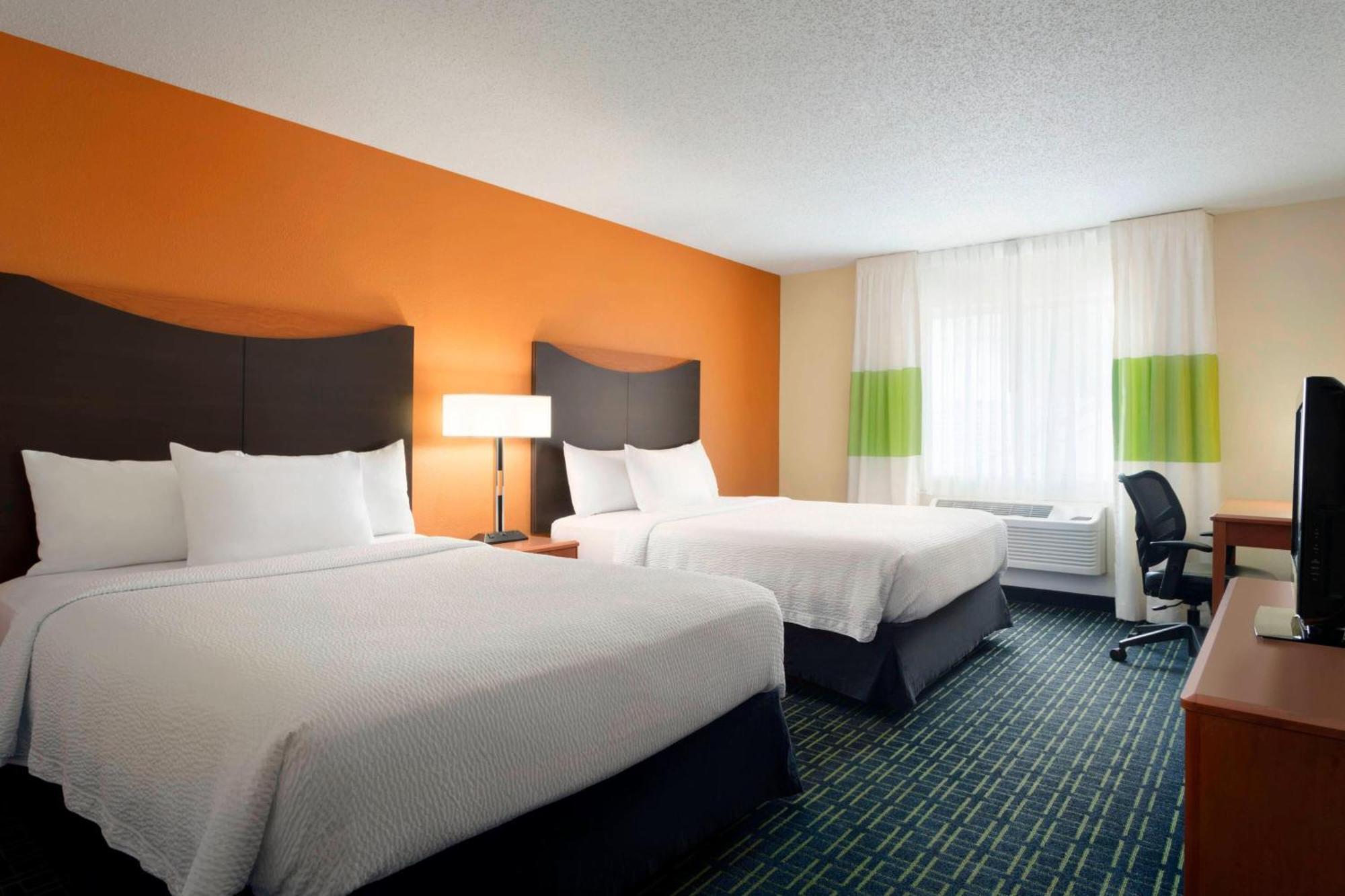 Fairfield Inn & Suites By Marriott Σαμπέιν Εξωτερικό φωτογραφία