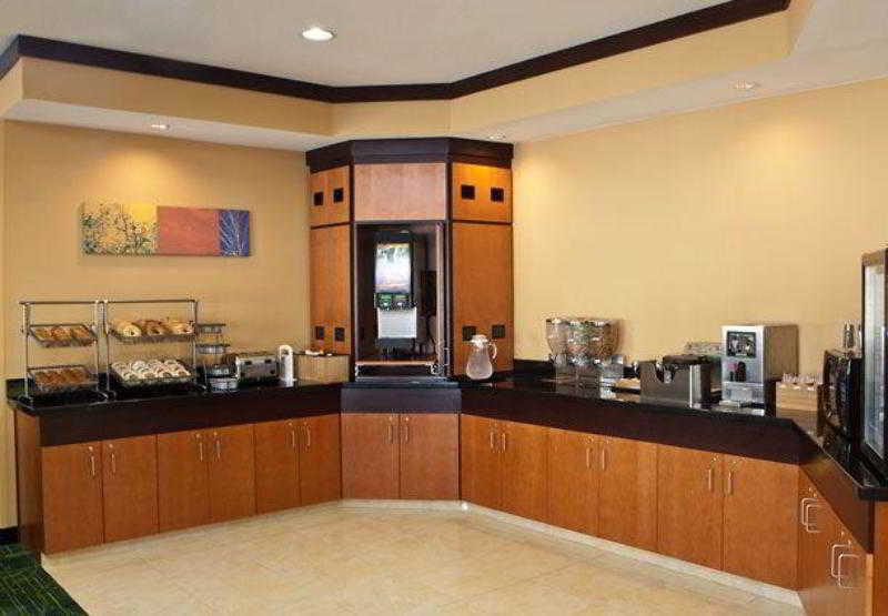 Fairfield Inn & Suites By Marriott Σαμπέιν Εξωτερικό φωτογραφία